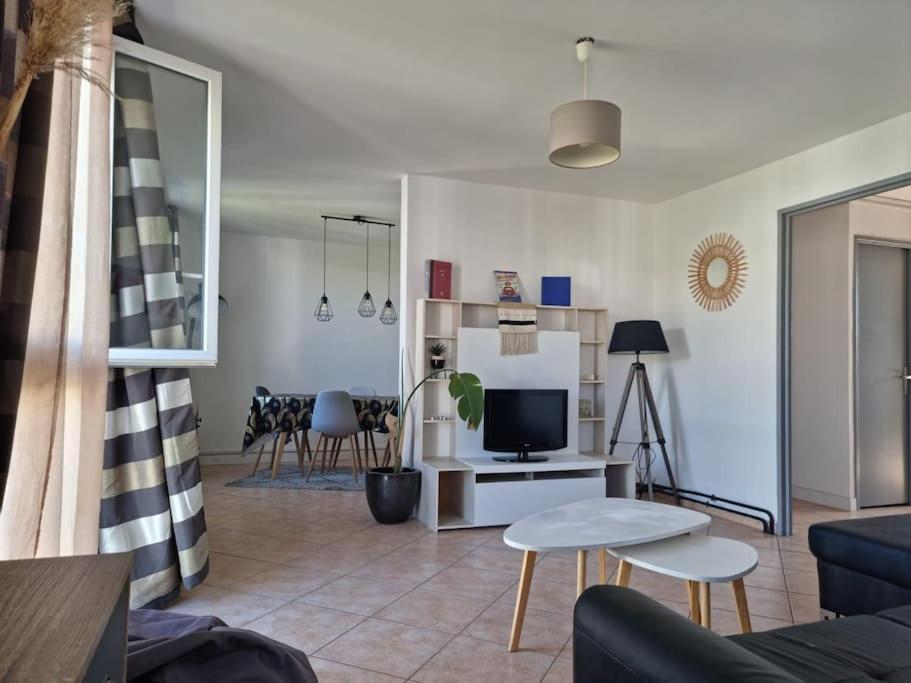 Grand Appart/Wifi/2 Chambres/Detente/Calme Perpignan Exteriör bild